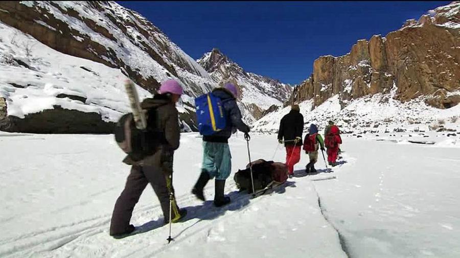 央视译制《翻山涉水上学路》第一季【4集全 1080P+】网盘下载-纪录片下载